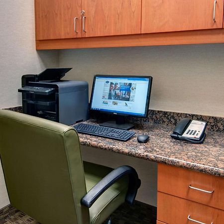 Hampton Inn & Suites Астория Экстерьер фото