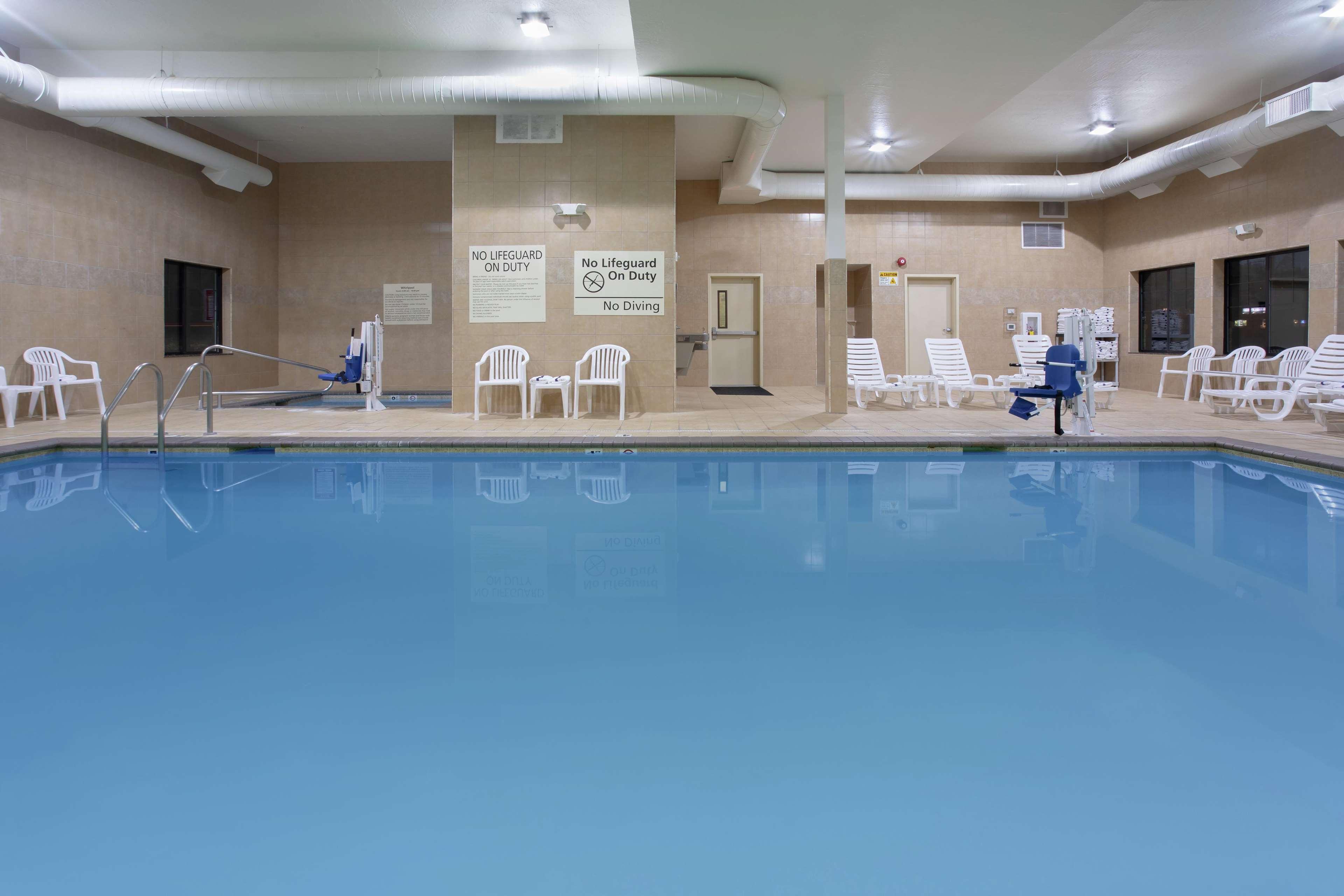 Hampton Inn & Suites Астория Экстерьер фото