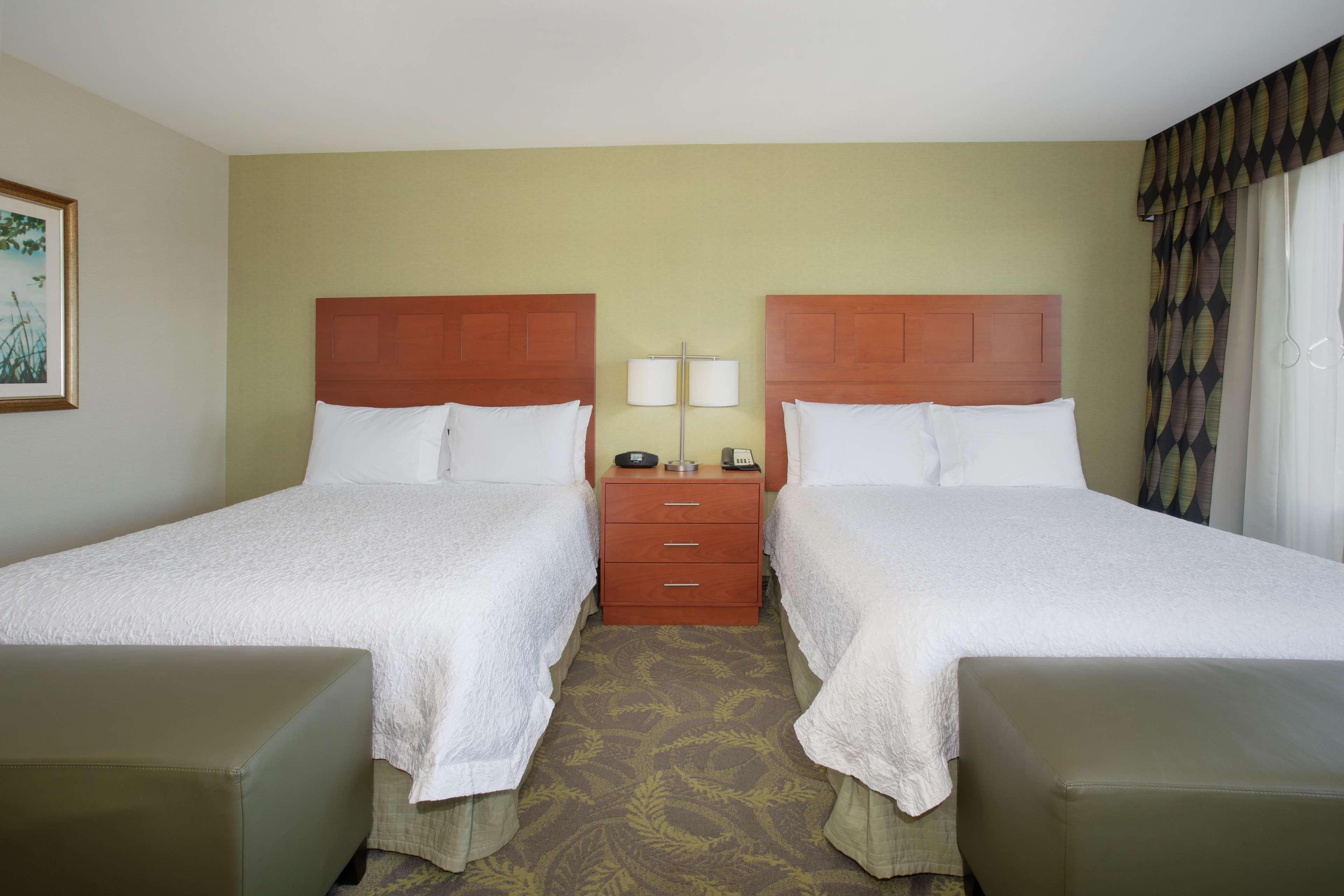 Hampton Inn & Suites Астория Экстерьер фото